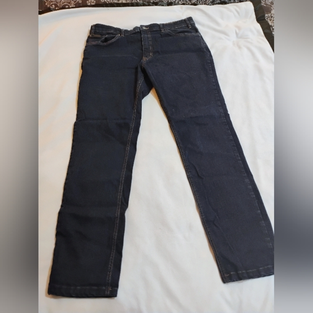 Elegant Dark Blue Women's Straight Leg Jeans